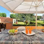 Ferienhaus Mit Privatpool Fuer 4 Personen Ca 30 Qm In Pula, Istrien Istrische Riviera