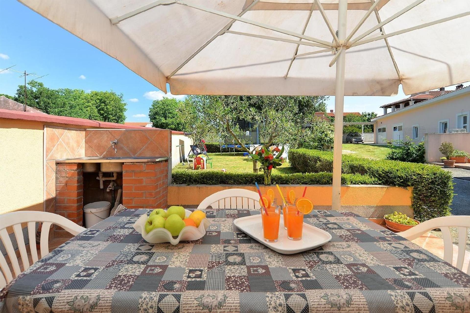 Mit Privatpool Fuer 4 Personen Ca 30 Qm In Pula, Istrien Istrische Riviera